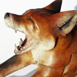 Ama Menec wildlife sculpture