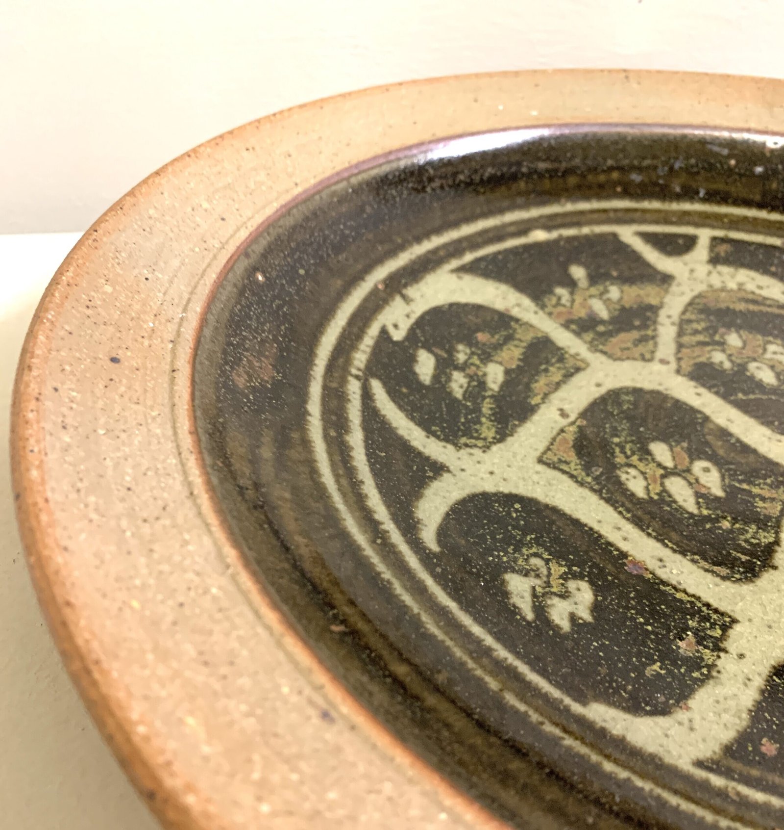 Aller Pottery | Charger | Bryan Newman 2 Aller Pottery | Charger | Bryan Newman - Image 2