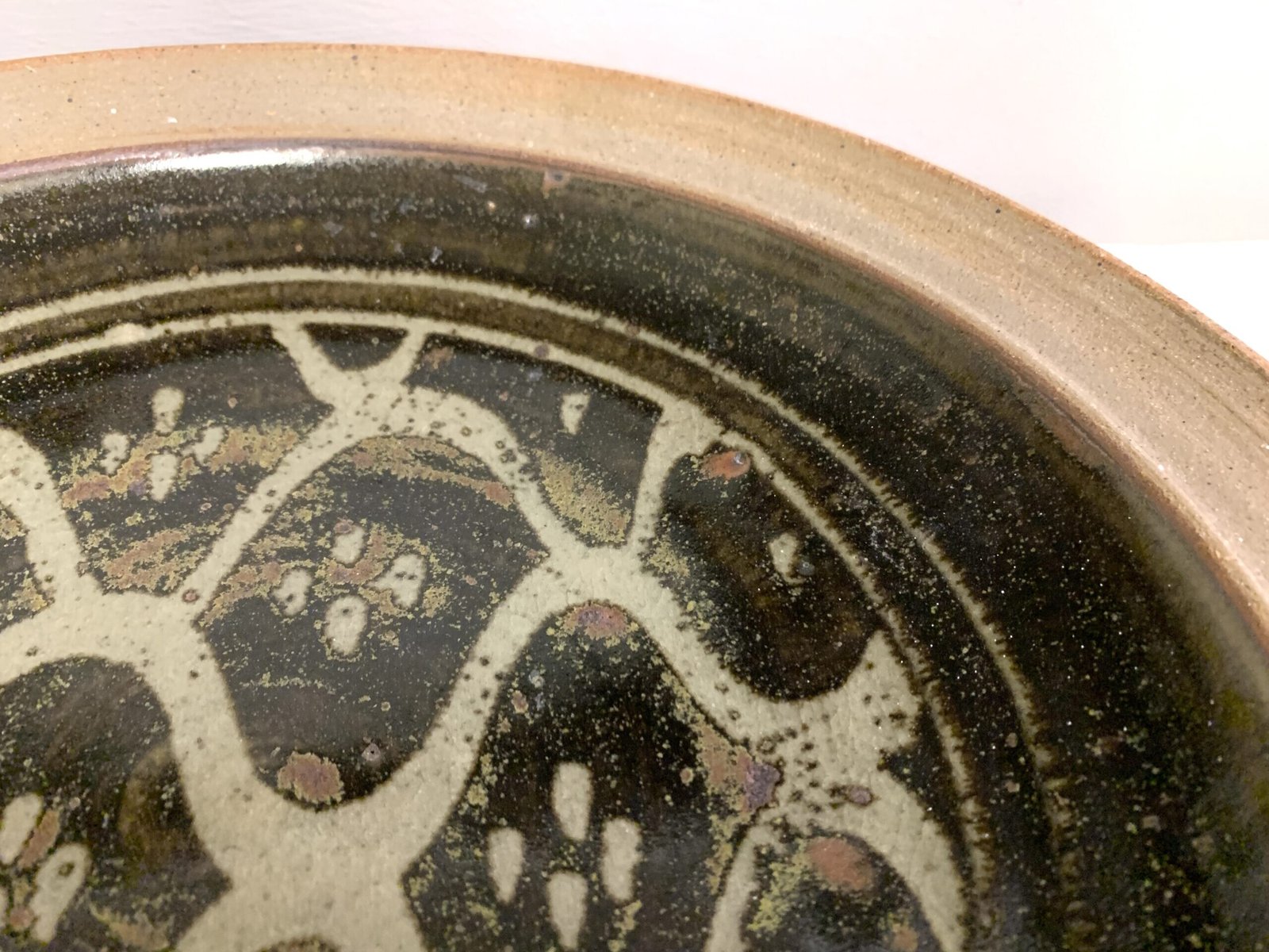 Aller Pottery | Charger | Bryan Newman 3 Aller Pottery | Charger | Bryan Newman - Image 3