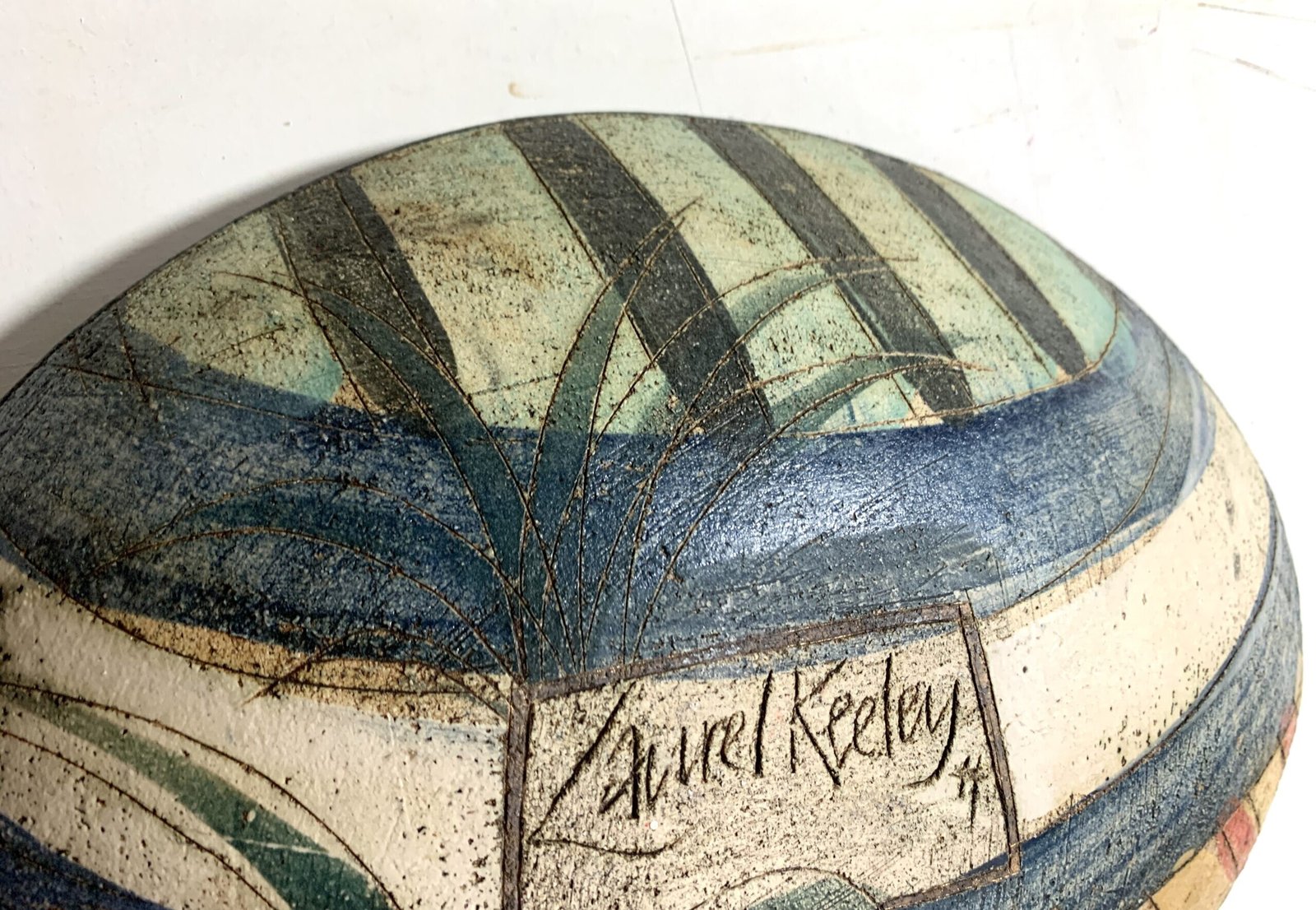 Laurel Keeley | Stoneware Bowl | Sgraffito Fish & Foliage 8 Laurel Keeley